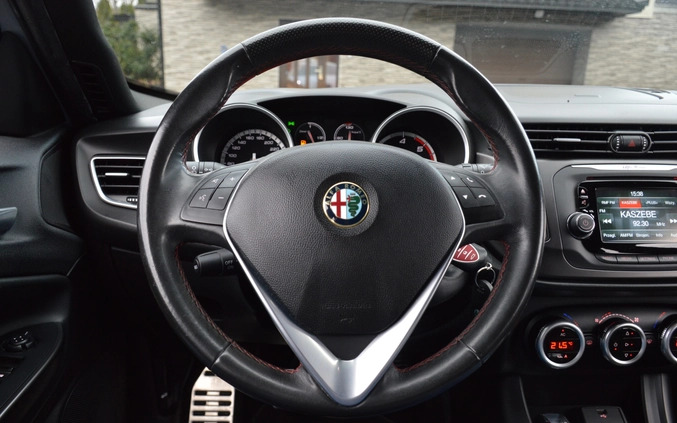 Alfa Romeo Giulietta cena 31900 przebieg: 234321, rok produkcji 2015 z Radzyń Podlaski małe 781